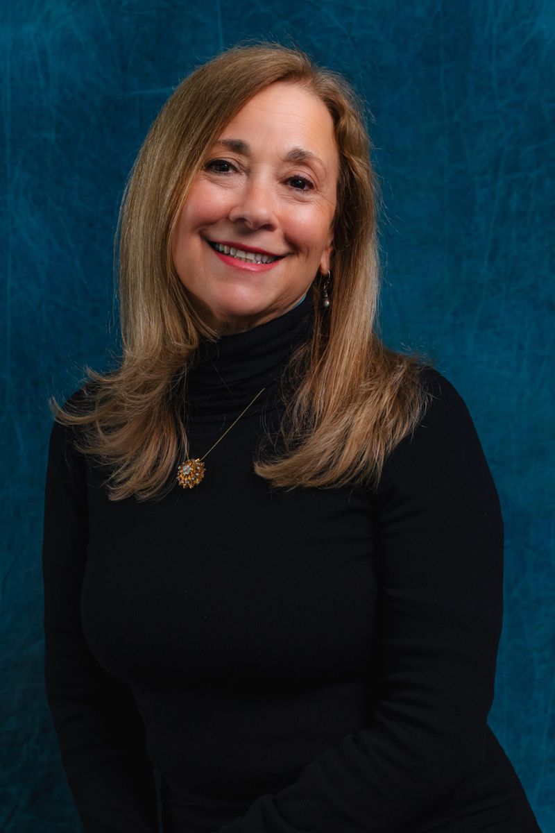 Lynne Kahn